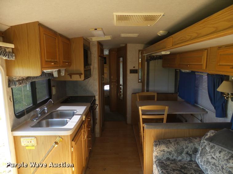 image for item DH9659 1999 Ford Fleetwood Bounder RV