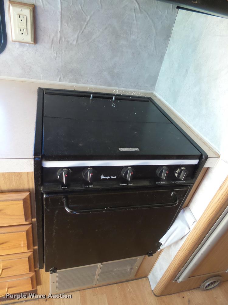 image for item DH9659 1999 Ford Fleetwood Bounder RV