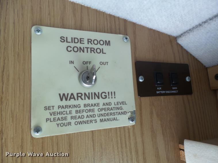 image for item DH9659 1999 Ford Fleetwood Bounder RV