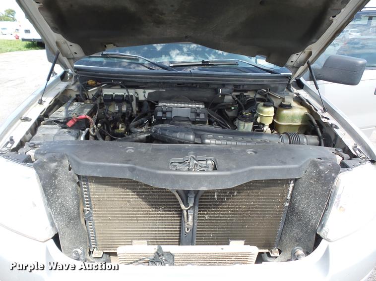 image for item DJ9582 2005 Ford F150 SuperCab pickup truck