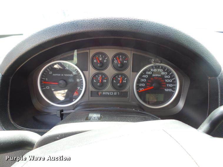 image for item DJ9582 2005 Ford F150 SuperCab pickup truck