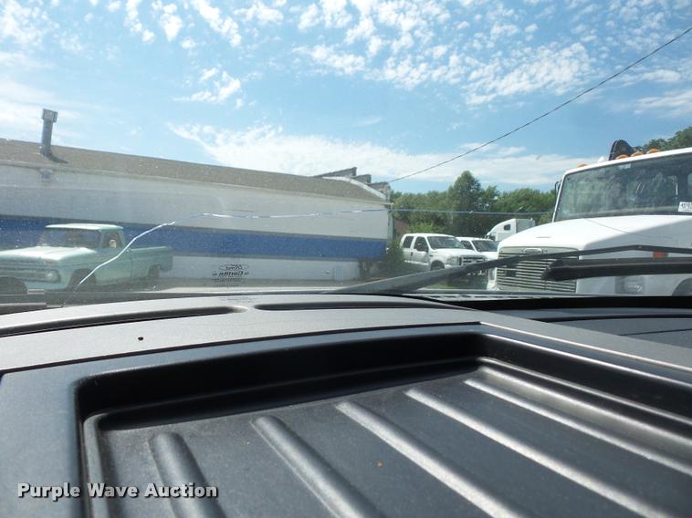 image for item DJ9582 2005 Ford F150 SuperCab pickup truck