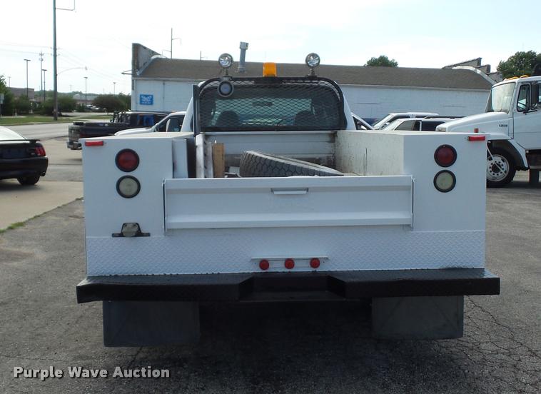 image for item DJ9583 2007 Ford F550 Super Duty Crew Cab service truck