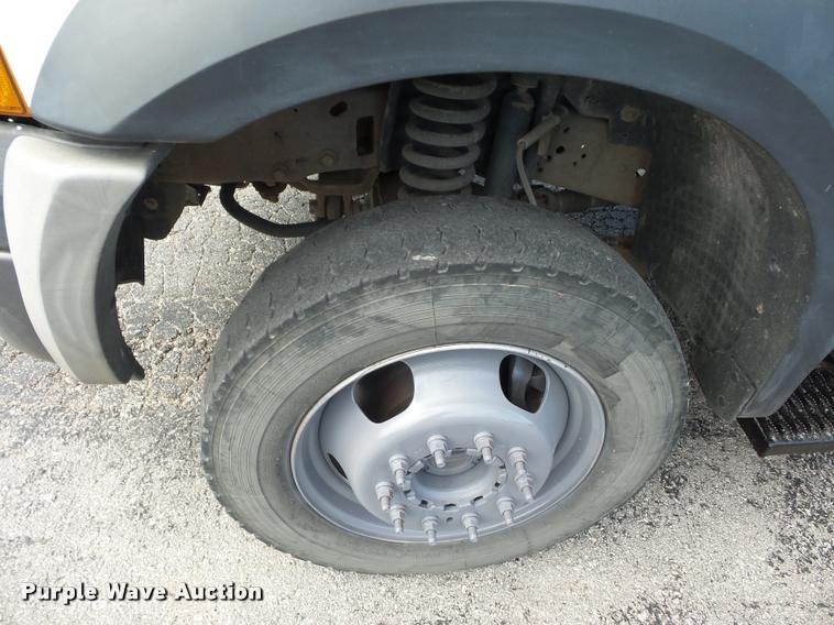 image for item DJ9583 2007 Ford F550 Super Duty Crew Cab service truck