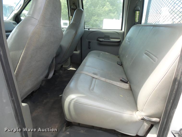 image for item DJ9583 2007 Ford F550 Super Duty Crew Cab service truck