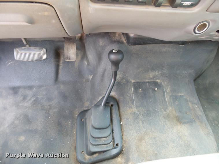 image for item DJ9583 2007 Ford F550 Super Duty Crew Cab service truck