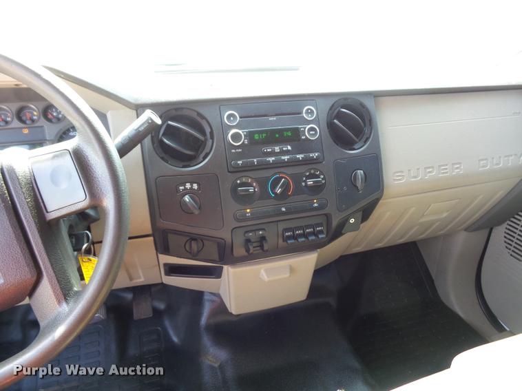 image for item DJ9585 2010 Ford F250 Super Duty Crew Cab pickup truck