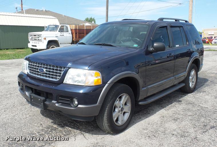 image for item DJ9586 2003 Ford Explorer SUV