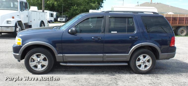 image for item DJ9586 2003 Ford Explorer SUV