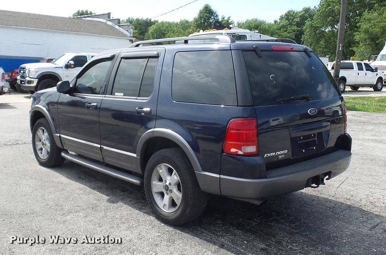 image for item DJ9586 2003 Ford Explorer SUV