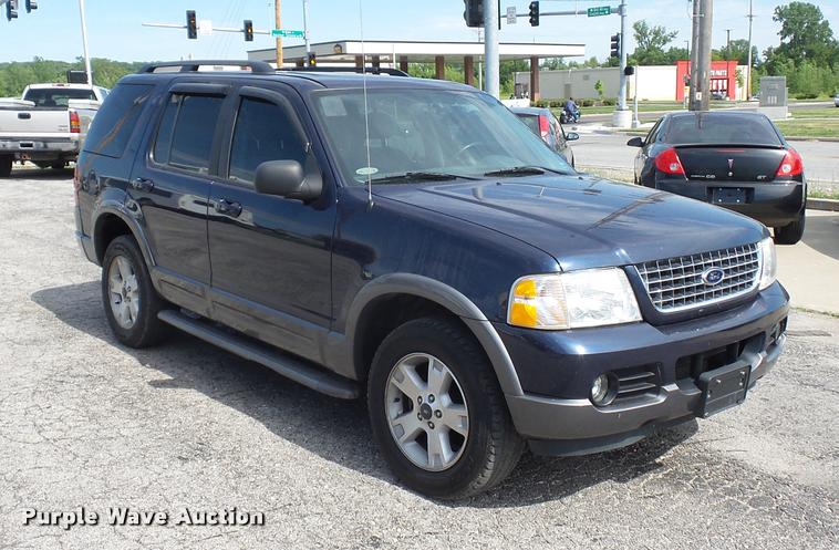 image for item DJ9586 2003 Ford Explorer SUV