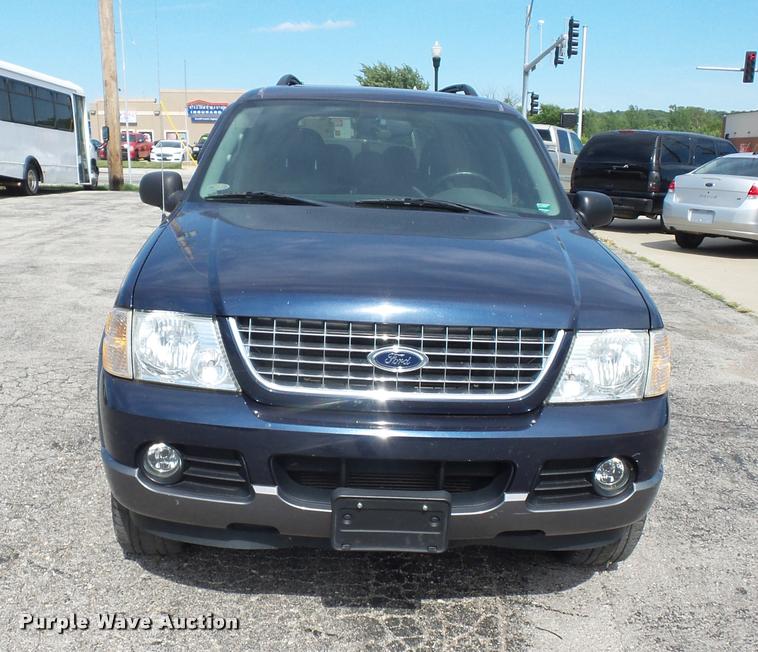 image for item DJ9586 2003 Ford Explorer SUV
