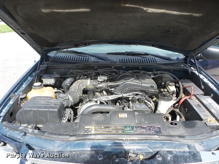 image for item DJ9586 2003 Ford Explorer SUV