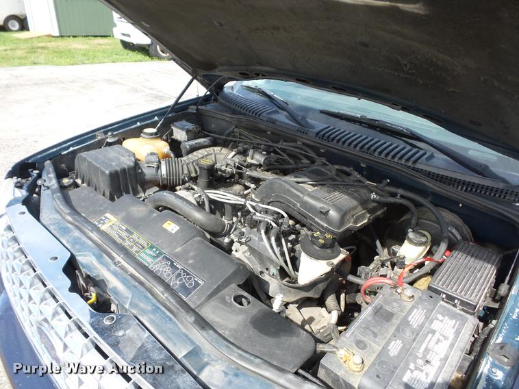 image for item DJ9586 2003 Ford Explorer SUV