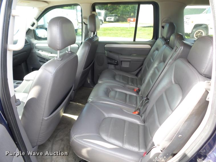 image for item DJ9586 2003 Ford Explorer SUV
