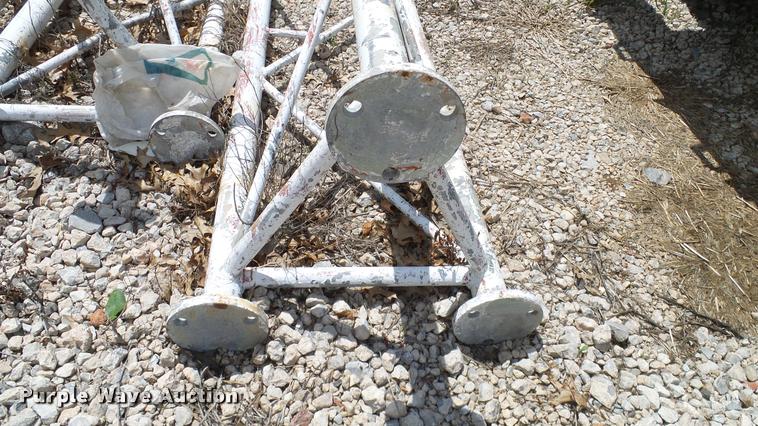 image for item DJ9915 (5) antenna tower sections