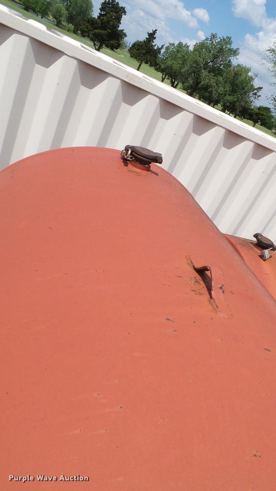 image for item DJ9918 Fuel tank