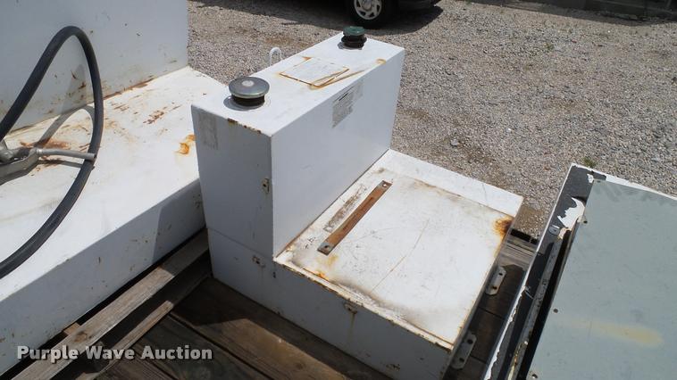 image for item DJ9922 Delta fuel tank