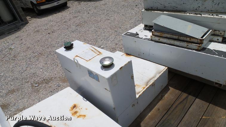 image for item DJ9922 Delta fuel tank