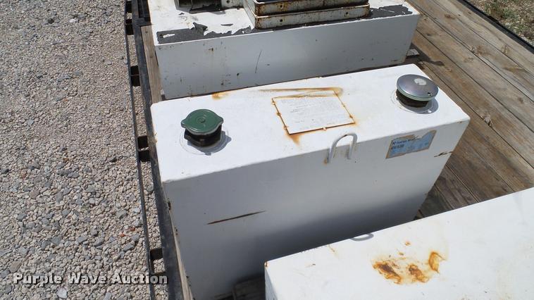 image for item DJ9922 Delta fuel tank