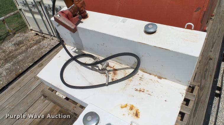 image for item DJ9923 Delta fuel tank