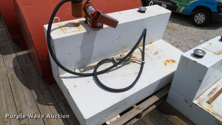 image for item DJ9923 Delta fuel tank