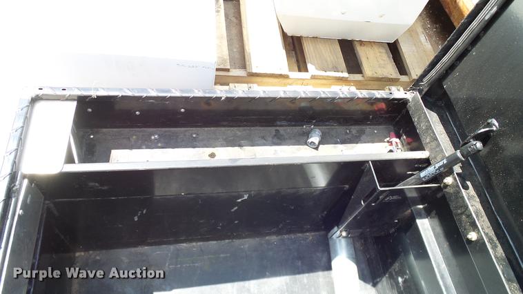 image for item DJ9932 WeatherGuard toolbox