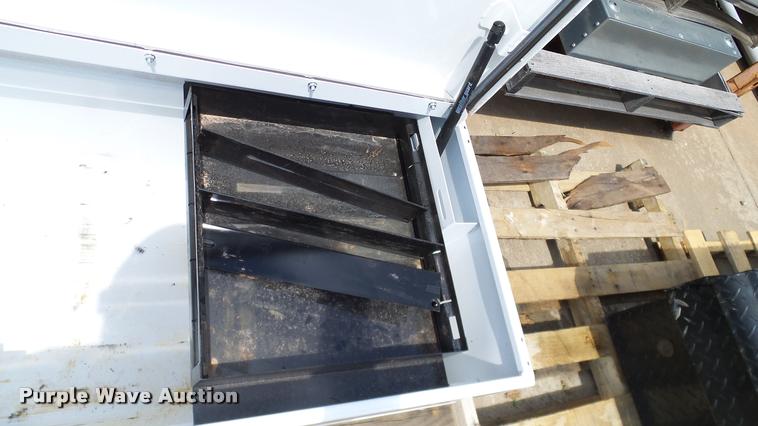 image for item DJ9933 WeatherGuard toolbox