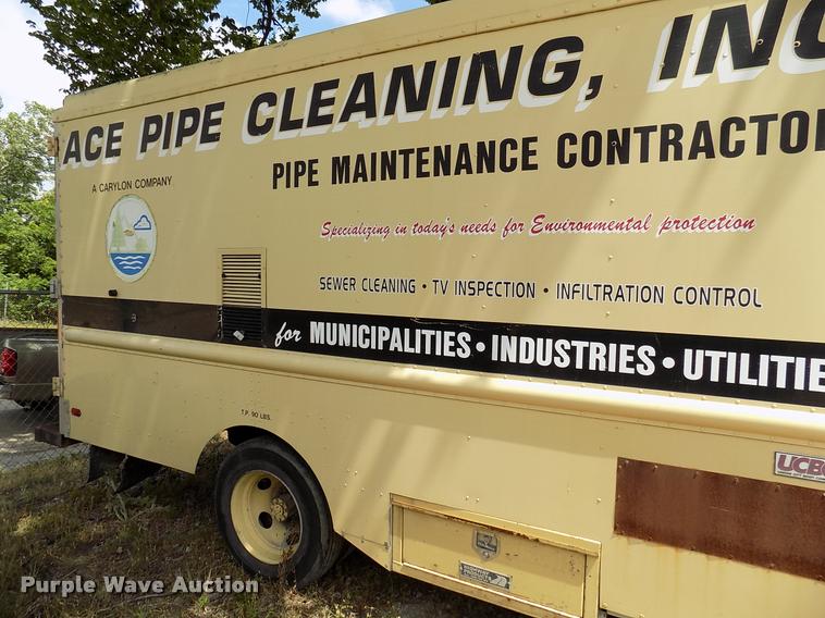 image for item DK9995 1997 Chevrolet P30 delivery truck