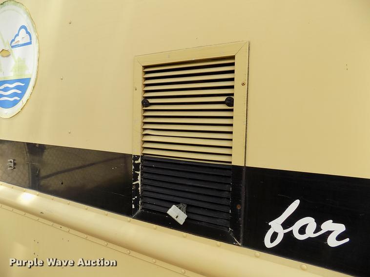 image for item DK9995 1997 Chevrolet P30 delivery truck