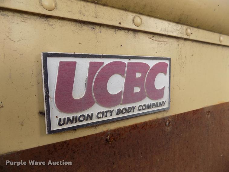 image for item DK9995 1997 Chevrolet P30 delivery truck