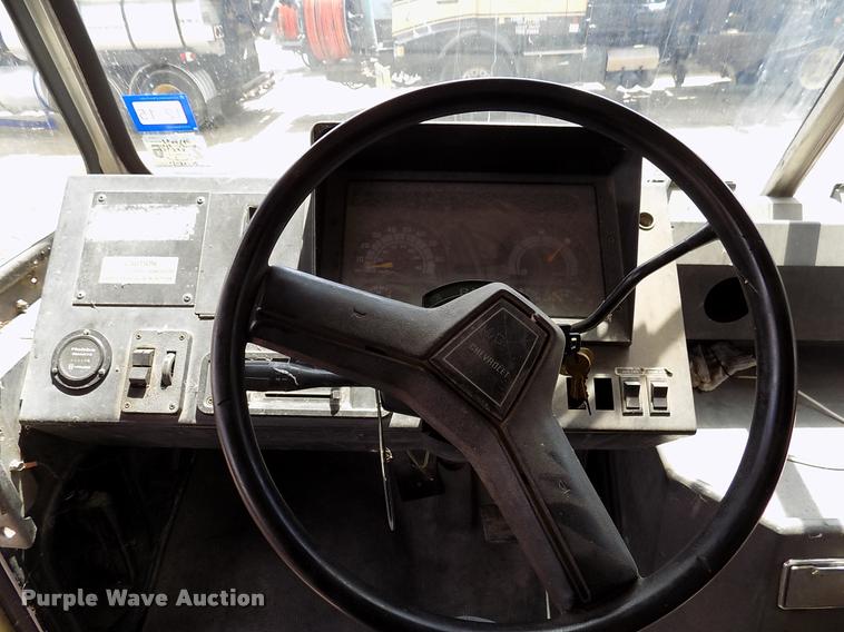 image for item DK9995 1997 Chevrolet P30 delivery truck