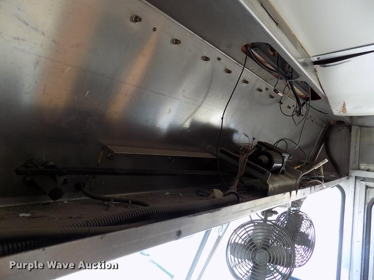 image for item DK9995 1997 Chevrolet P30 delivery truck