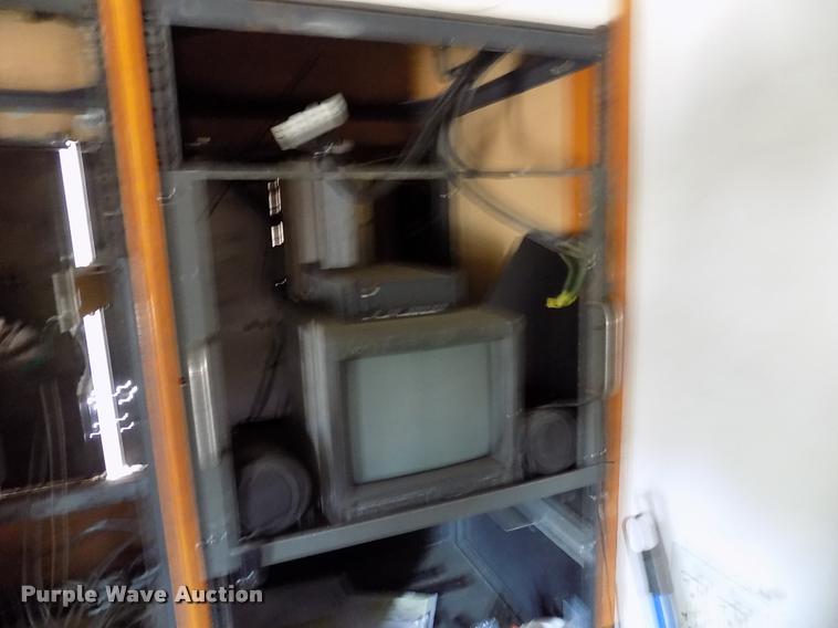 image for item DK9995 1997 Chevrolet P30 delivery truck