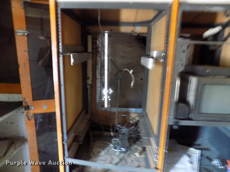 image for item DK9995 1997 Chevrolet P30 delivery truck