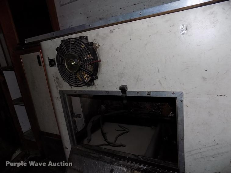 image for item DK9995 1997 Chevrolet P30 delivery truck