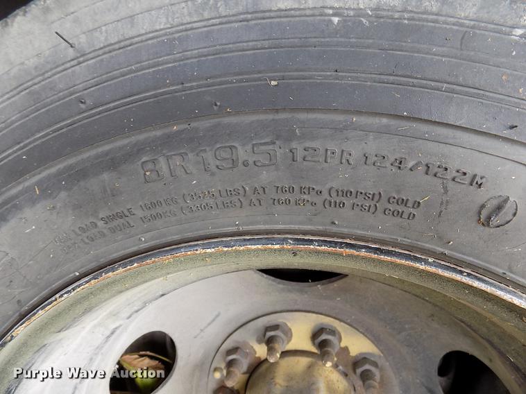 image for item DK9995 1997 Chevrolet P30 delivery truck