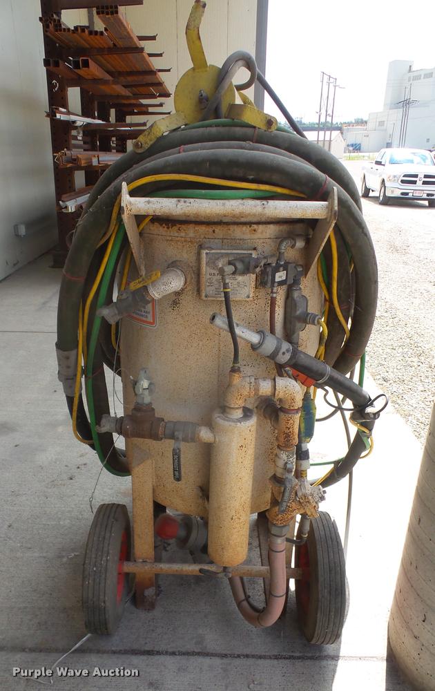 image for item DL9654 2000 Schmidt 65CF sandblaster