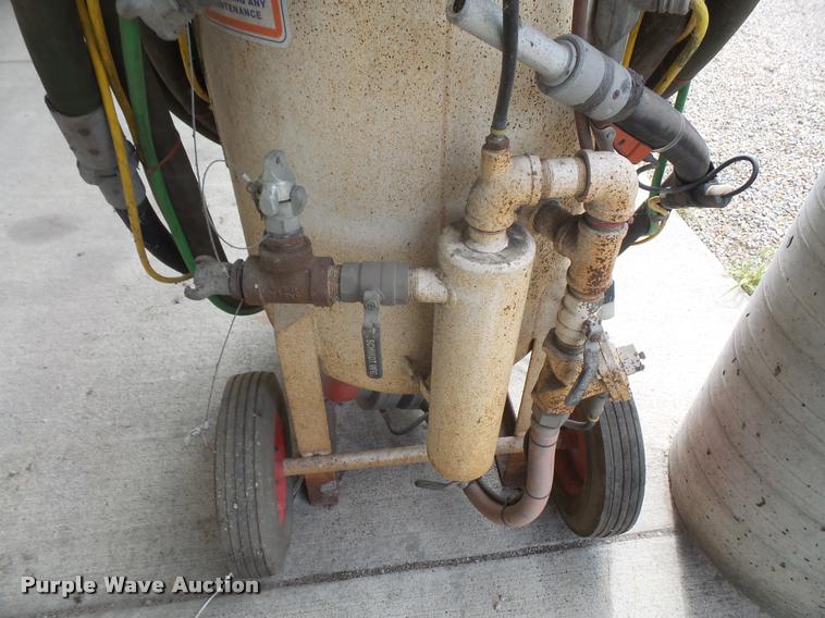 image for item DL9654 2000 Schmidt 65CF sandblaster