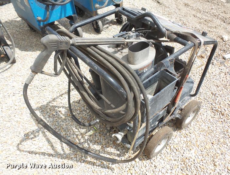 image for item DL9655 Mi-T-M 1502 stream pressure washer