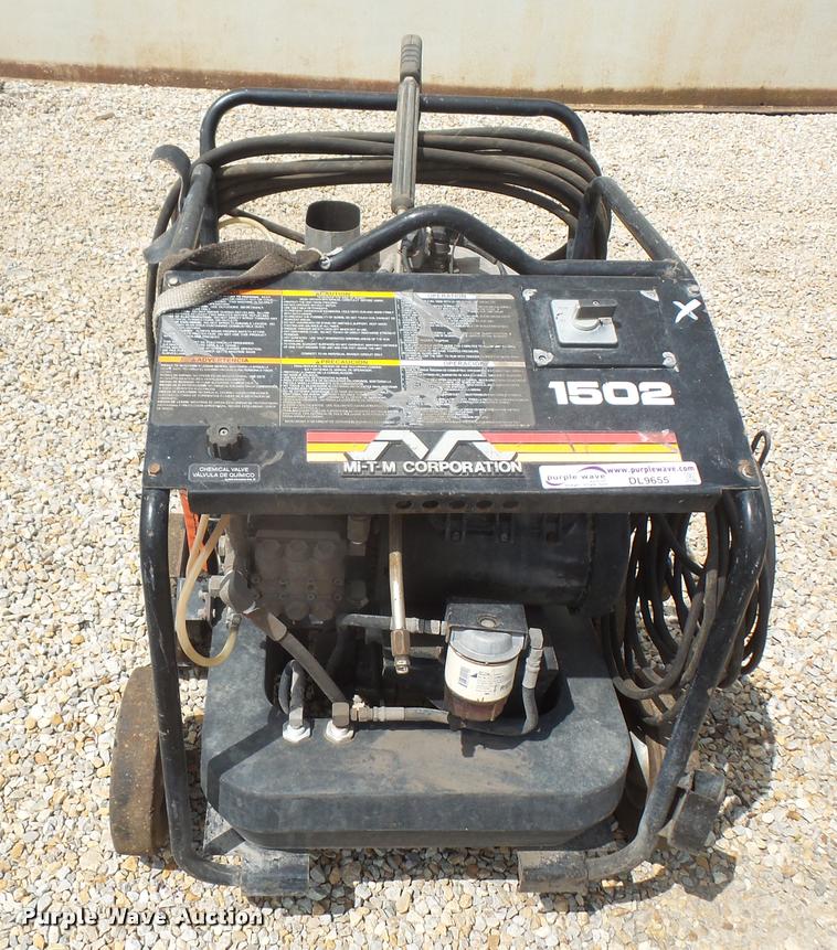 image for item DL9655 Mi-T-M 1502 stream pressure washer