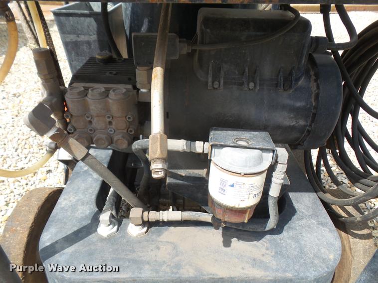 image for item DL9655 Mi-T-M 1502 stream pressure washer