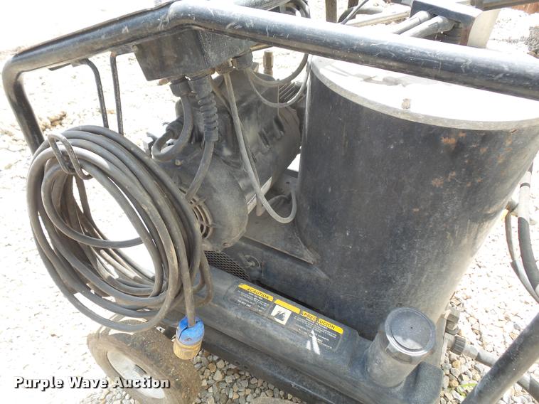 image for item DL9655 Mi-T-M 1502 stream pressure washer