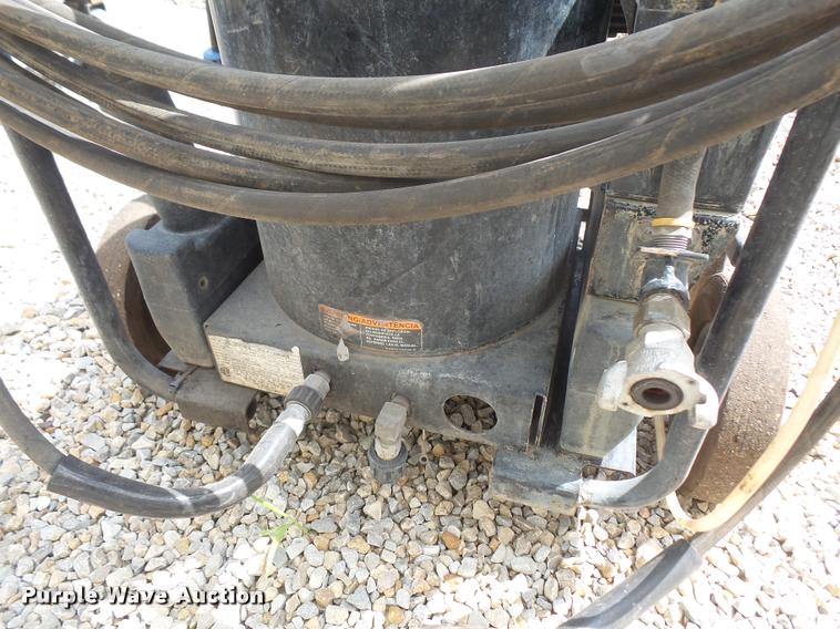 image for item DL9655 Mi-T-M 1502 stream pressure washer