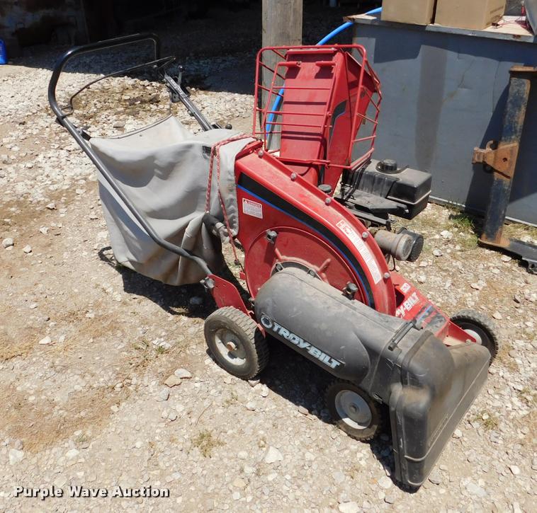 image for item DM9480 Troy-Bilt 47279 wood chipper