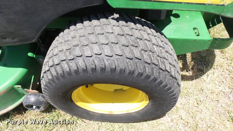 image for item DO9571 2003 John Deere Z-Trak 777 ZTR mower