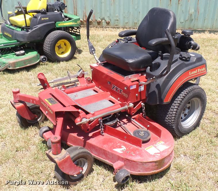 image for item DO9572 2006 Land Pride ZXT Pro ZTR mower