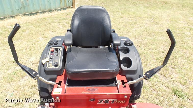 image for item DO9572 2006 Land Pride ZXT Pro ZTR mower