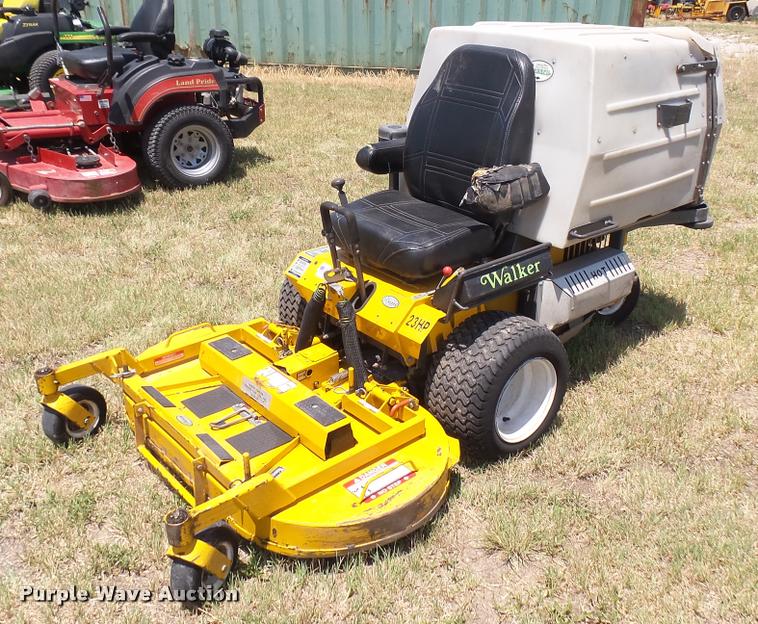 image for item DO9670 2008 Walker MTGHS ZTR mower