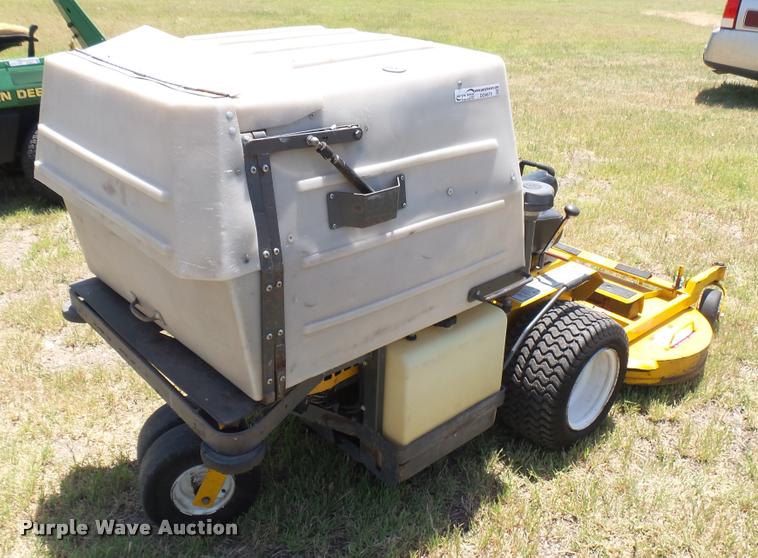 image for item DO9670 2008 Walker MTGHS ZTR mower